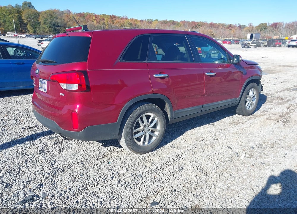2015 KIA SORENTO LX VIN: 5XYKT3A65FG581244