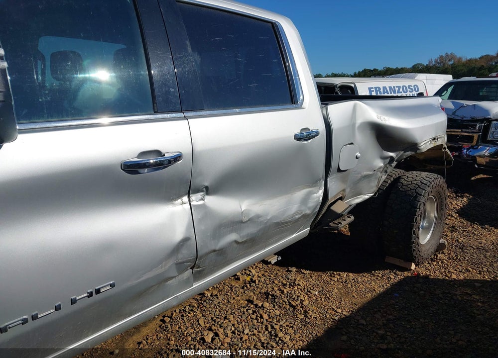 2022 GMC SIERRA 3500HD 4WD  LONG BED DENALI VIN: 1GT49WEY6NF257600