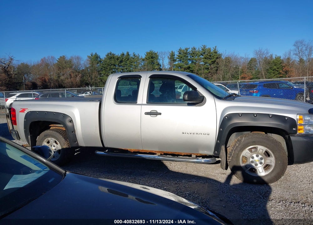 2011 CHEVROLET SILVERADO 1500 WORK TRUCK VIN: 1GCRKPEAXBZ285669