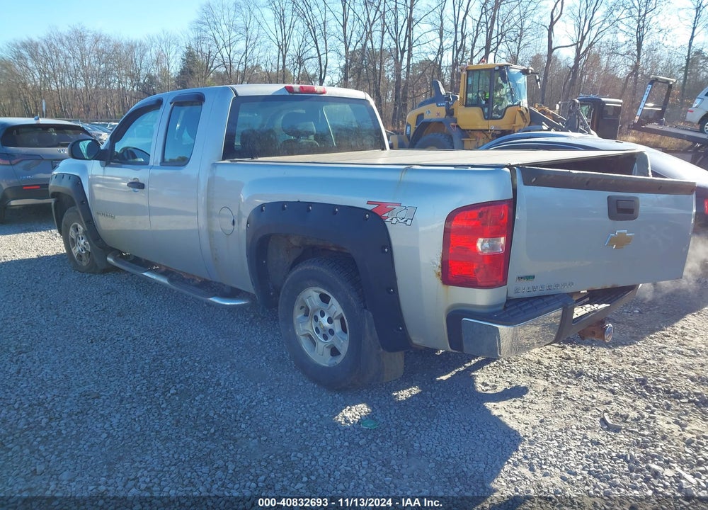 2011 CHEVROLET SILVERADO 1500 WORK TRUCK VIN: 1GCRKPEAXBZ285669