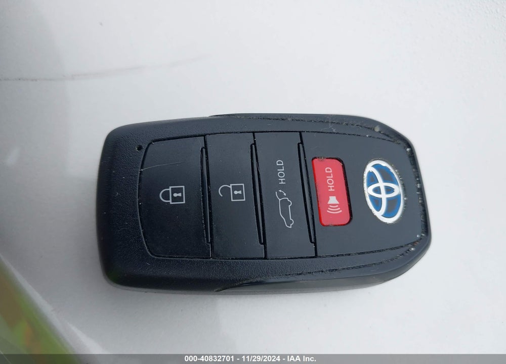 2022 TOYOTA VENZA LE VIN: JTEAAAAH2NJ098067