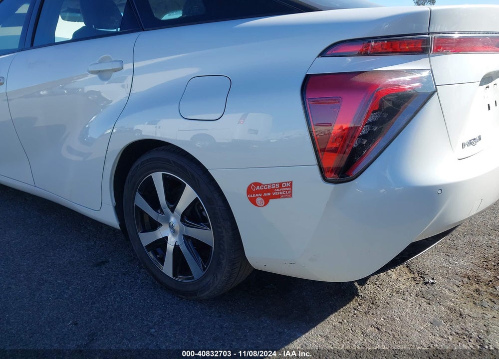 2018 TOYOTA MIRAI VIN: JTDBVRBD4JA004708