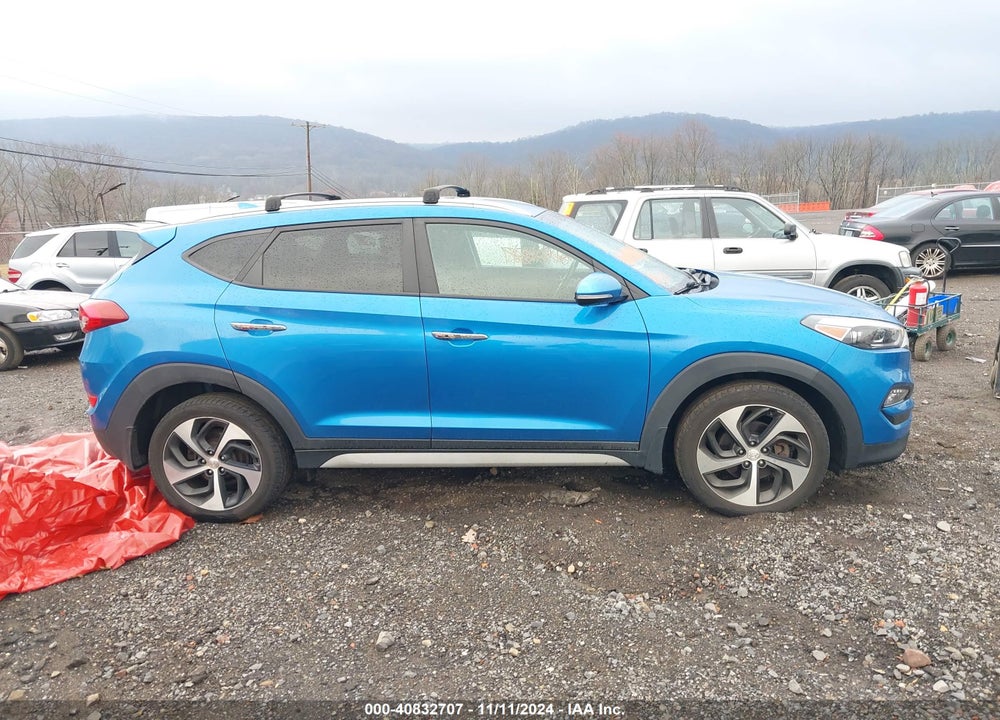 2017 HYUNDAI TUCSON LIMITED VIN: KM8J3CA28HU431909