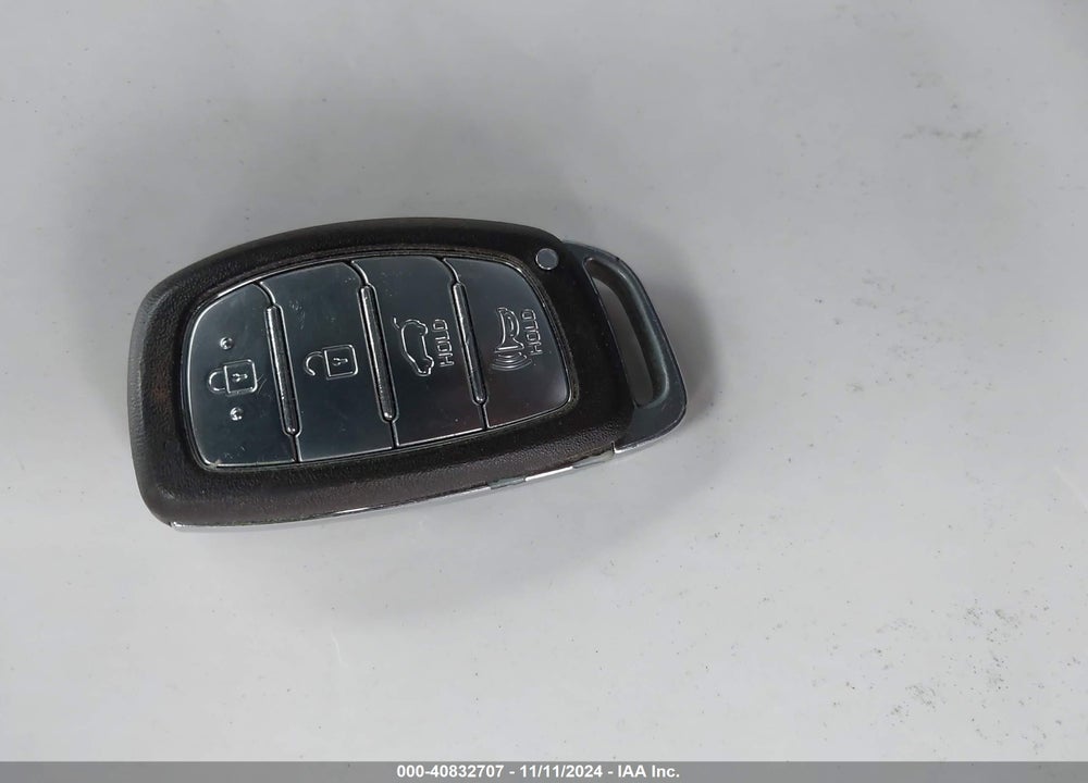 2017 HYUNDAI TUCSON LIMITED VIN: KM8J3CA28HU431909