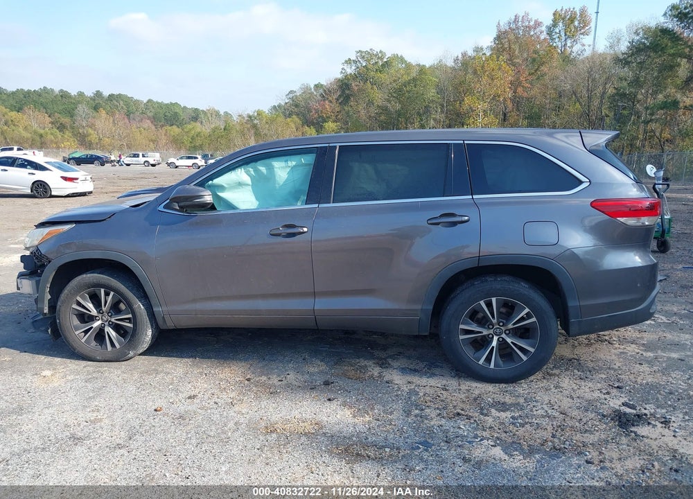2017 TOYOTA HIGHLANDER LE VIN: 5TDZZRFH2HS203026