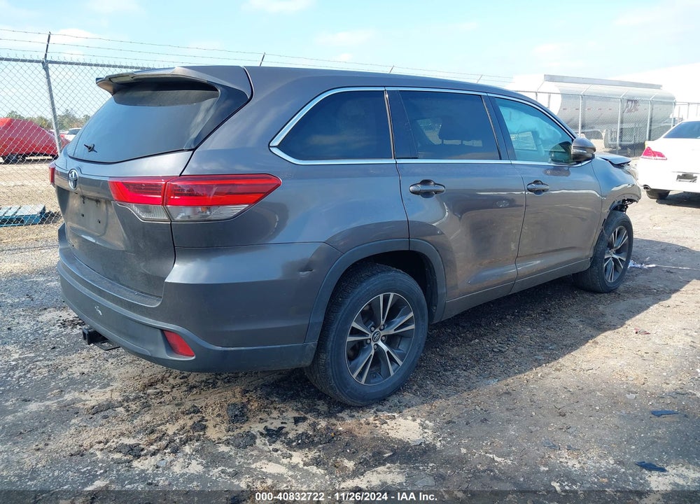 2017 TOYOTA HIGHLANDER LE VIN: 5TDZZRFH2HS203026