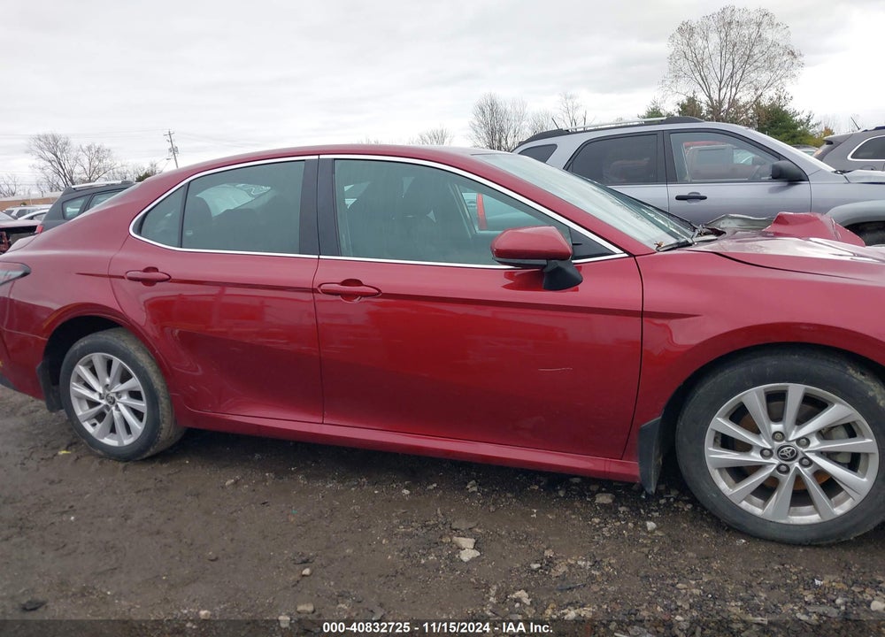 2021 TOYOTA CAMRY LE VIN: 4T1C11AK2MU422183