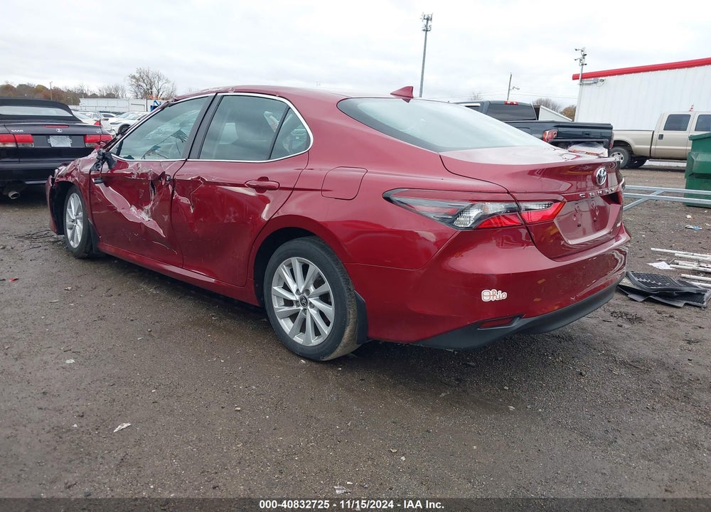 2021 TOYOTA CAMRY LE VIN: 4T1C11AK2MU422183