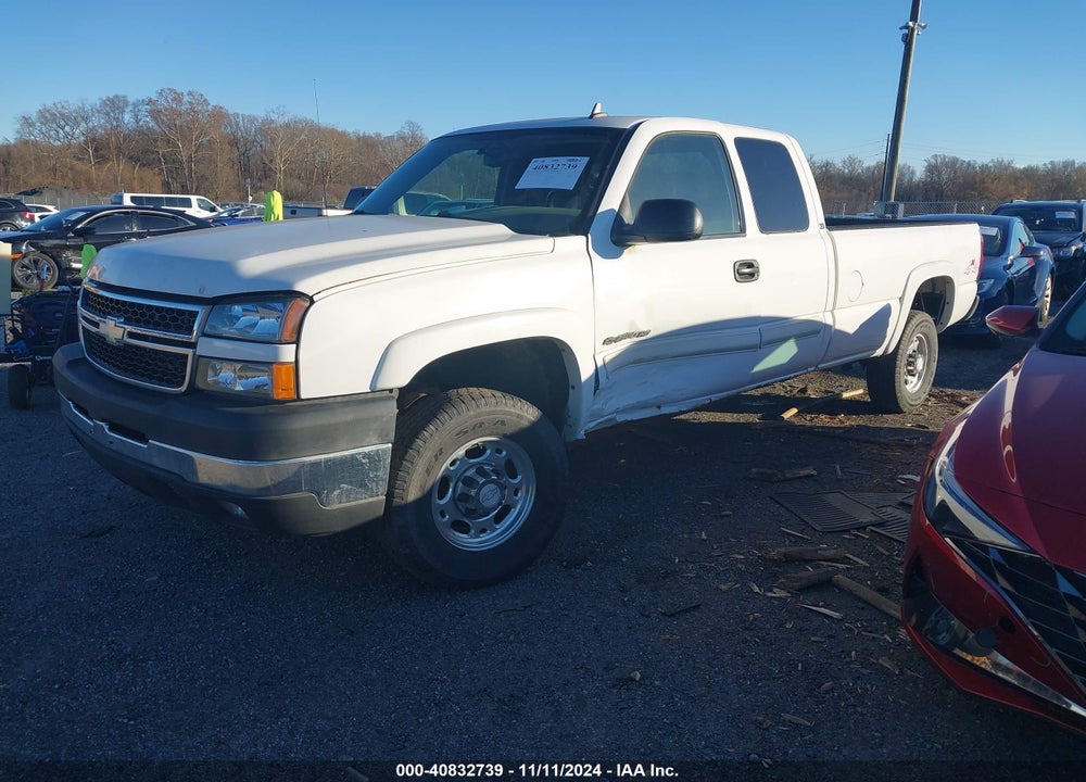 2007 CHEVROLET SILVERADO 2500HD CLASSIC LT1 VIN: 1GCHK29U67E187949