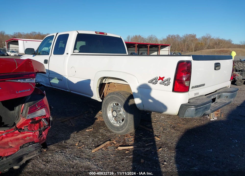 2007 CHEVROLET SILVERADO 2500HD CLASSIC LT1 VIN: 1GCHK29U67E187949