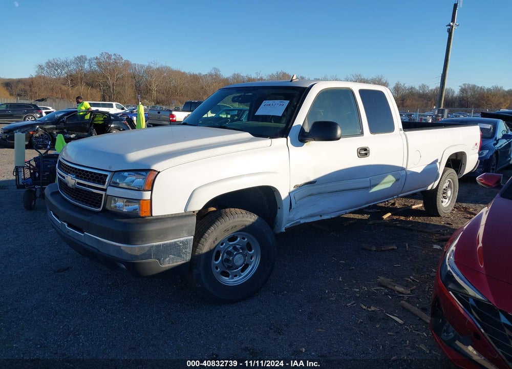 2007 CHEVROLET SILVERADO 2500HD CLASSIC LT1 VIN: 1GCHK29U67E187949