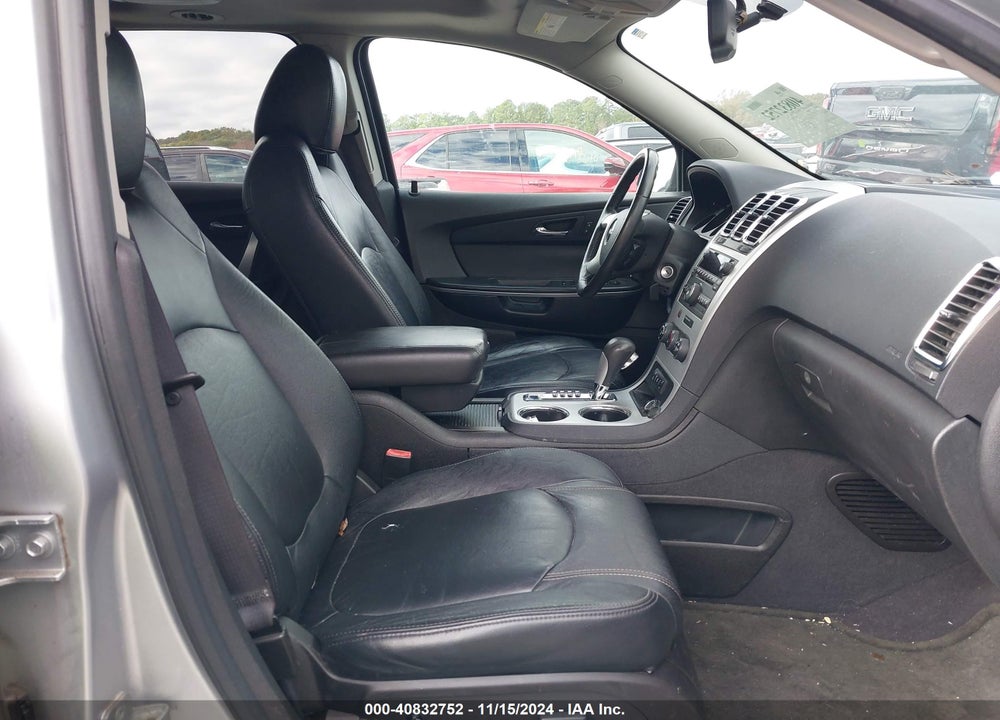2010 GMC ACADIA SLE VIN: 1GKLRLED5AJ235624