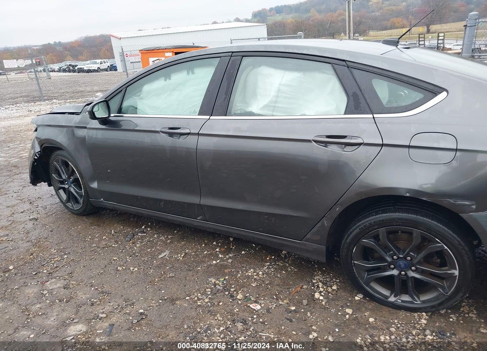 2018 FORD FUSION S VIN: 3FA6P0G7XJR238230