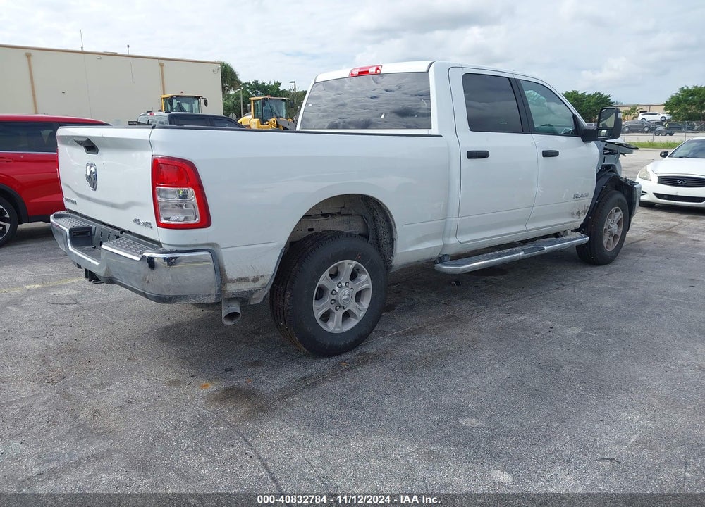 2024 RAM 2500 BIG HORN 4X4 6'4 BOX VIN: 3C6UR5DL9RG349067