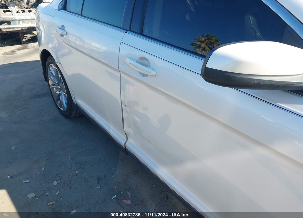 2011 FORD TAURUS SEL VIN: 1FAHP2EW0BG186615