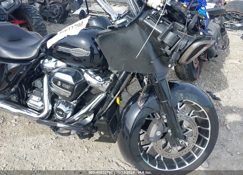 2021 HARLEY-DAVIDSON FLTRX VIN: 1HD1KHC16MB625707