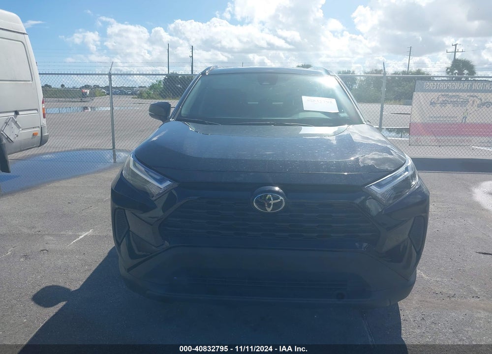 2024 TOYOTA RAV4 XLE VIN: 2T3W1RFV3RW305192