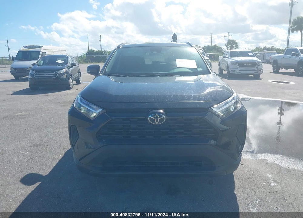 2024 TOYOTA RAV4 XLE VIN: 2T3W1RFV3RW305192