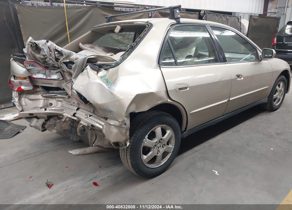 2000 HONDA ACCORD 2.3 SE VIN: JHMCG567XYC034126