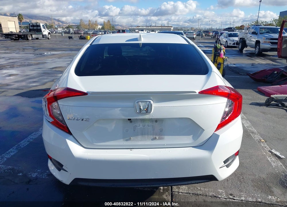 2018 HONDA CIVIC EX-L VIN: JHMFC1F82JX028734