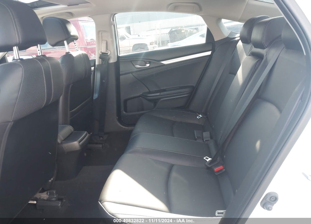 2018 HONDA CIVIC EX-L VIN: JHMFC1F82JX028734