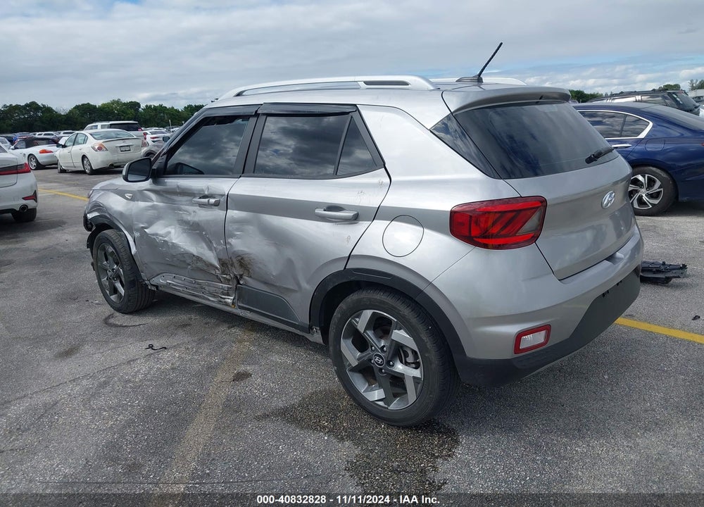 2023 HYUNDAI VENUE SEL VIN: KMHRC8A38PU241924