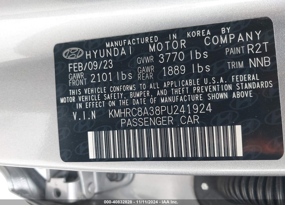 2023 HYUNDAI VENUE SEL VIN: KMHRC8A38PU241924