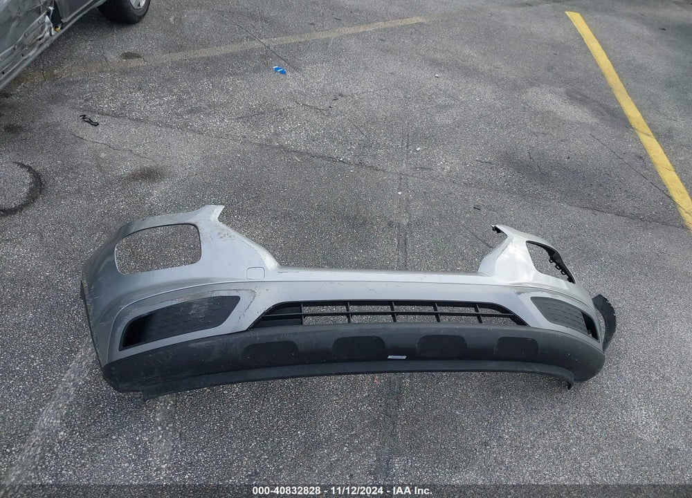 2023 HYUNDAI VENUE SEL VIN: KMHRC8A38PU241924