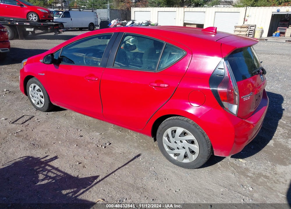 2015 TOYOTA PRIUS C TWO VIN: JTDKDTB32F1585351