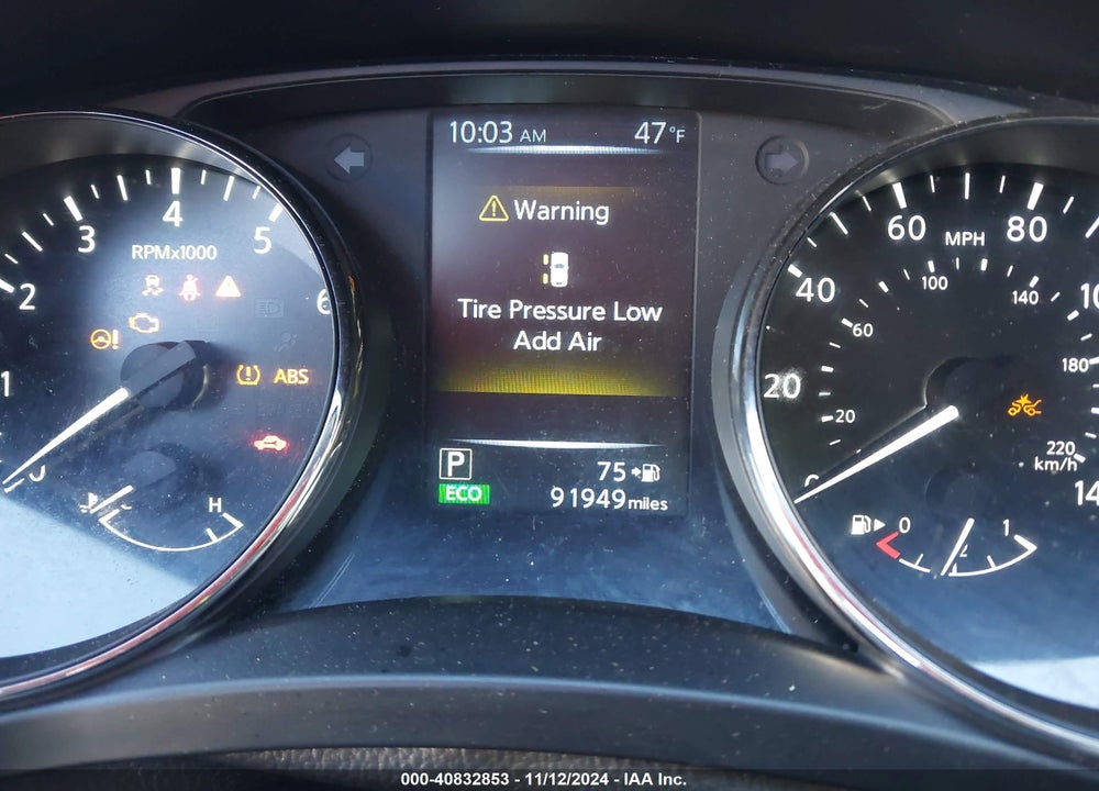 2017 NISSAN ROGUE VIN: JN8AT2MV0HW272980