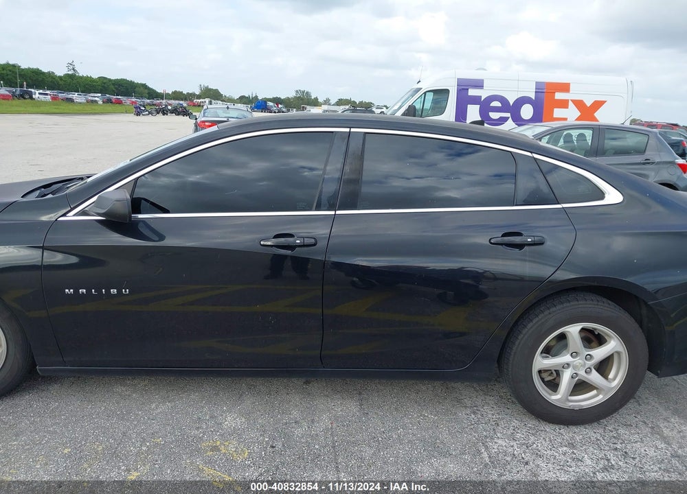 2017 CHEVROLET MALIBU VIN: 1G1ZC5ST4HF103121