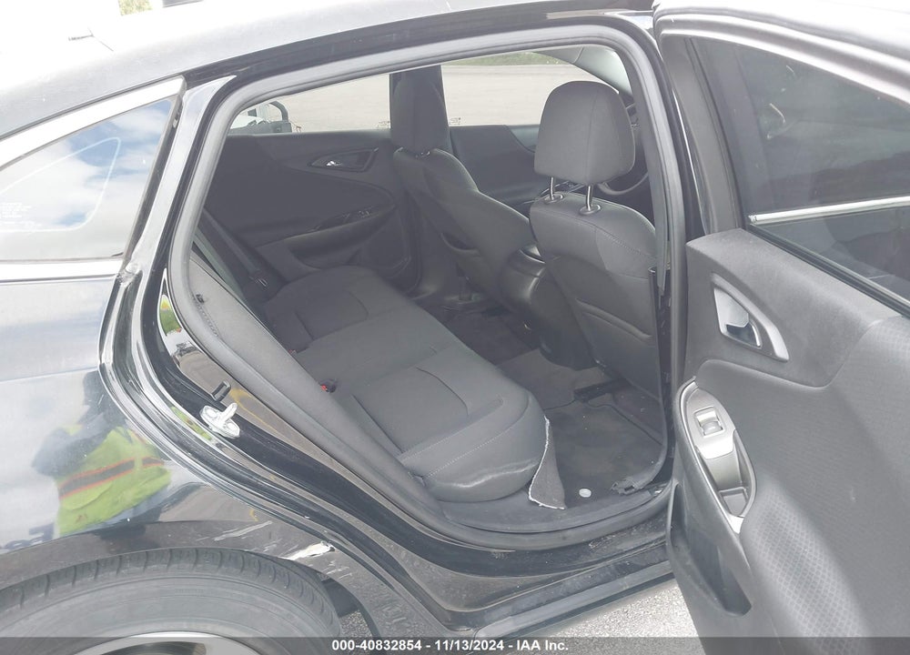 2017 CHEVROLET MALIBU VIN: 1G1ZC5ST4HF103121