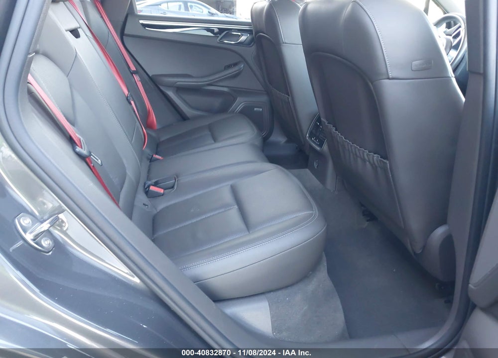 2018 PORSCHE MACAN VIN: WP1AA2A58JLB23020