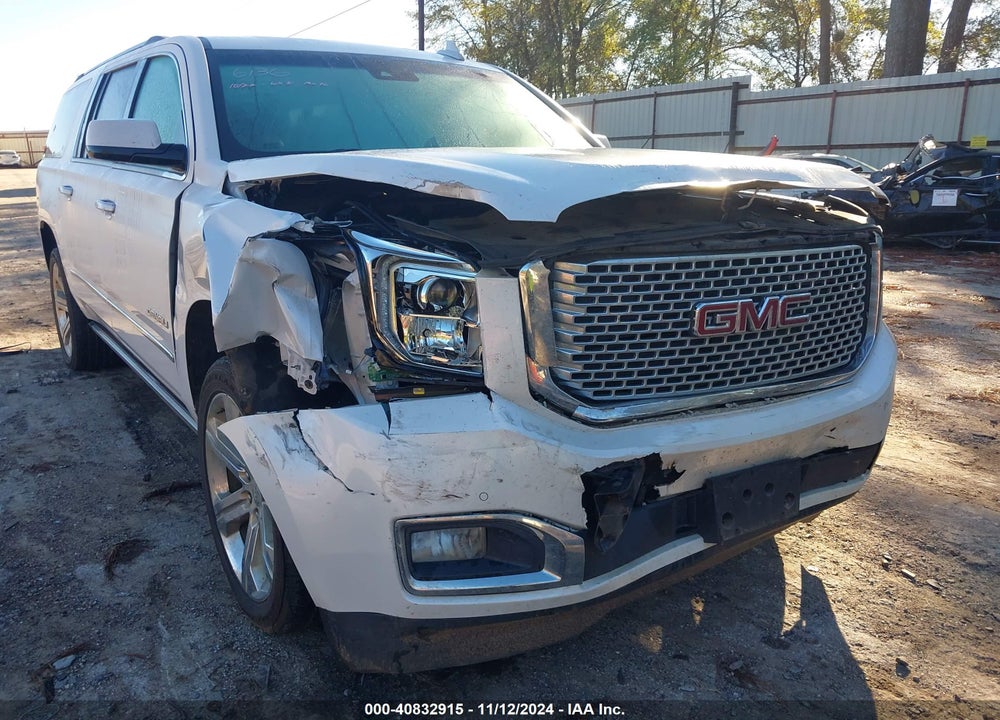 2017 GMC YUKON XL DENALI VIN: 1GKS2HKJ4HR201015