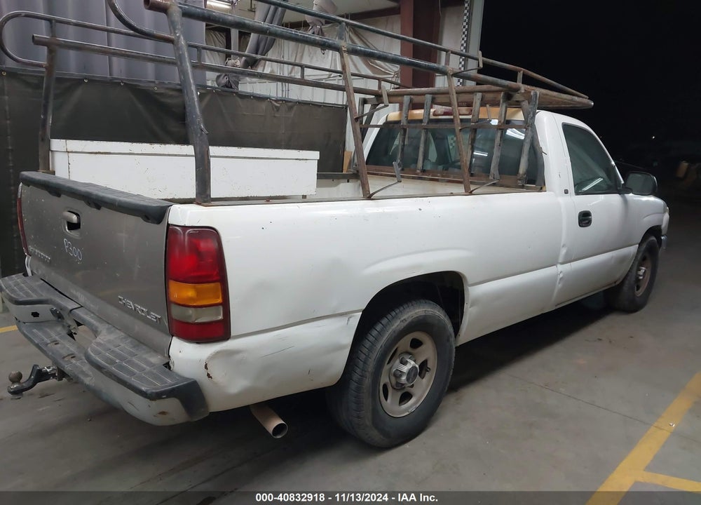 2000 GMC SIERRA 1500 SL VIN: 1GTEC14V6YE900487