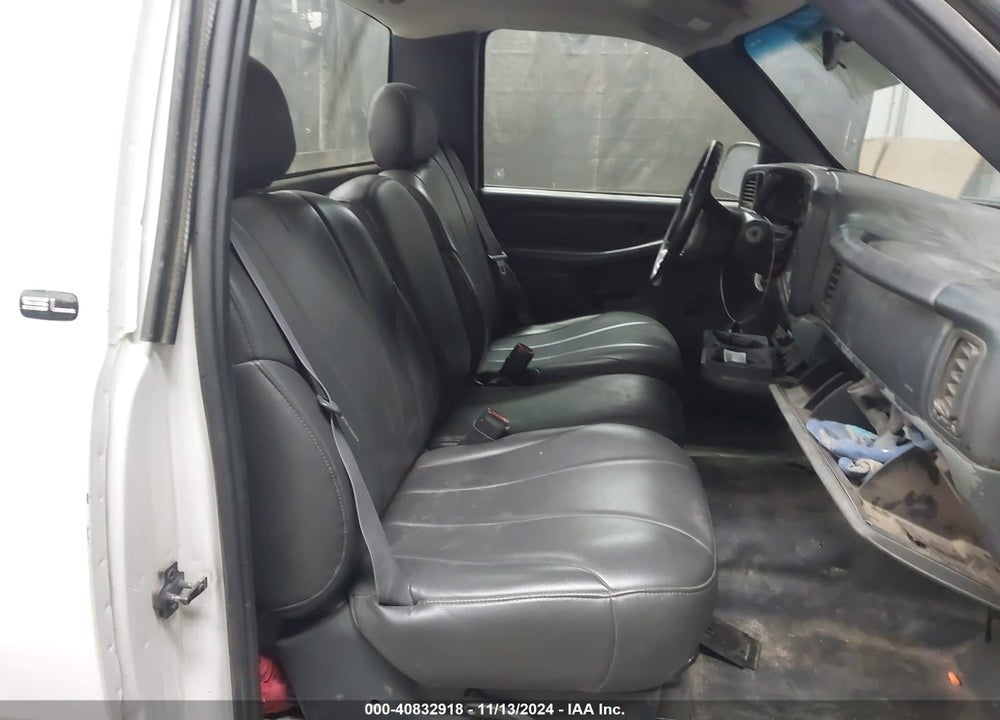 2000 GMC SIERRA 1500 SL VIN: 1GTEC14V6YE900487