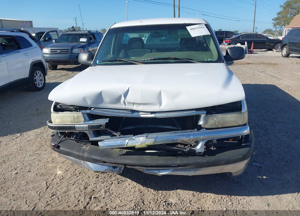 2002 CHEVROLET SILVERADO 1500 VIN: 1GCEC14VX2Z235786