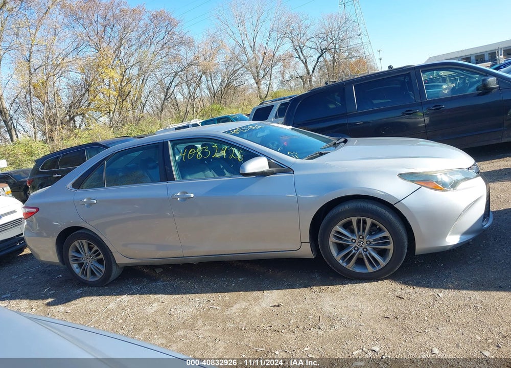 2015 TOYOTA CAMRY SE VIN: 4T1BF1FKXFU922357