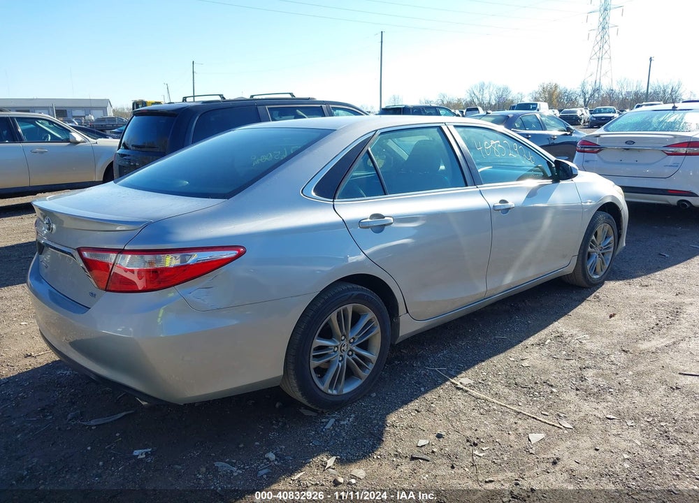 2015 TOYOTA CAMRY SE VIN: 4T1BF1FKXFU922357