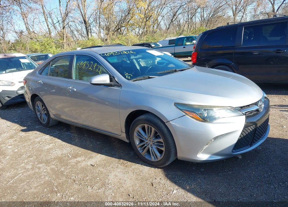 2015 TOYOTA CAMRY SE VIN: 4T1BF1FKXFU922357