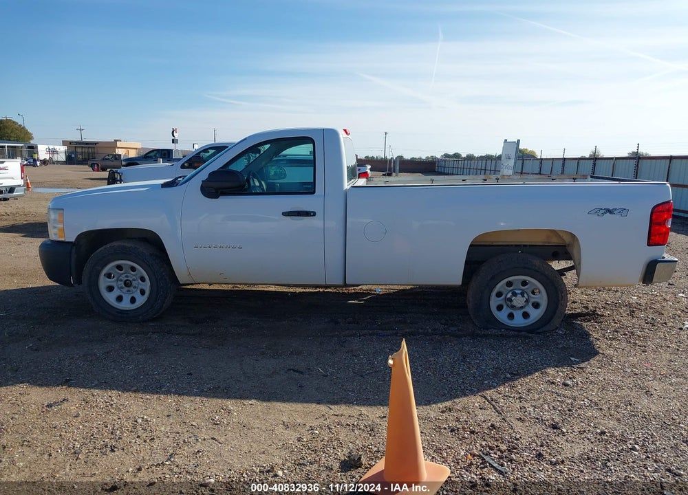 2013 CHEVROLET SILVERADO 1500 WORK TRUCK VIN: 1GCNKPE09DZ174894