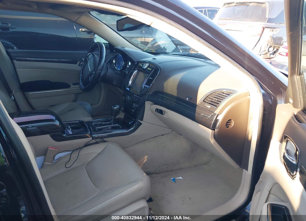 2011 CHRYSLER 300C VIN: 2C3CA6CT4BH536620