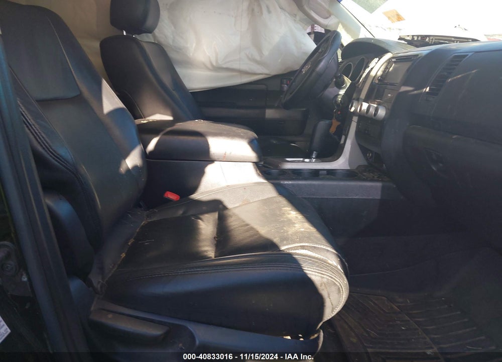 2013 TOYOTA SEQUOIA SR5 5.7L V8 VIN: 5TDBW5G19DS078668