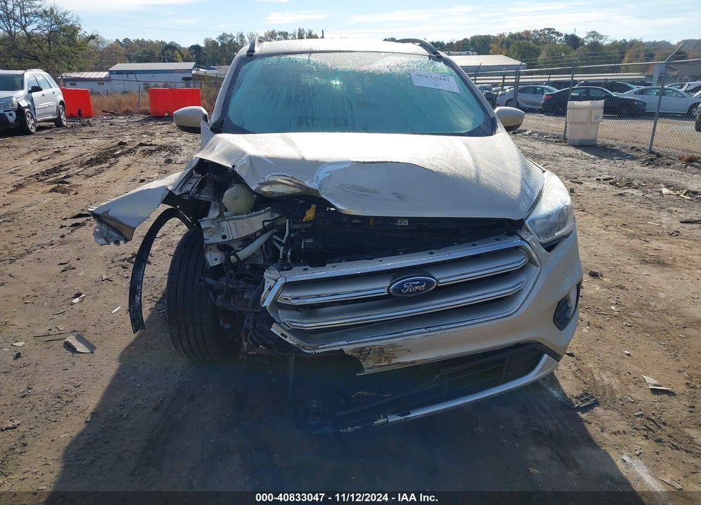 2018 FORD ESCAPE SE VIN: 1FMCU0GD1JUB04643