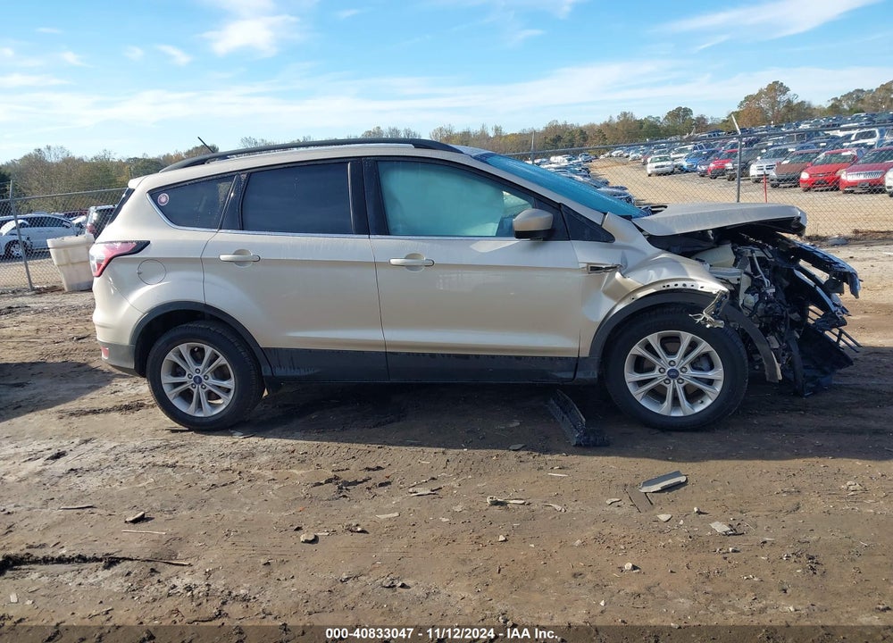 2018 FORD ESCAPE SE VIN: 1FMCU0GD1JUB04643