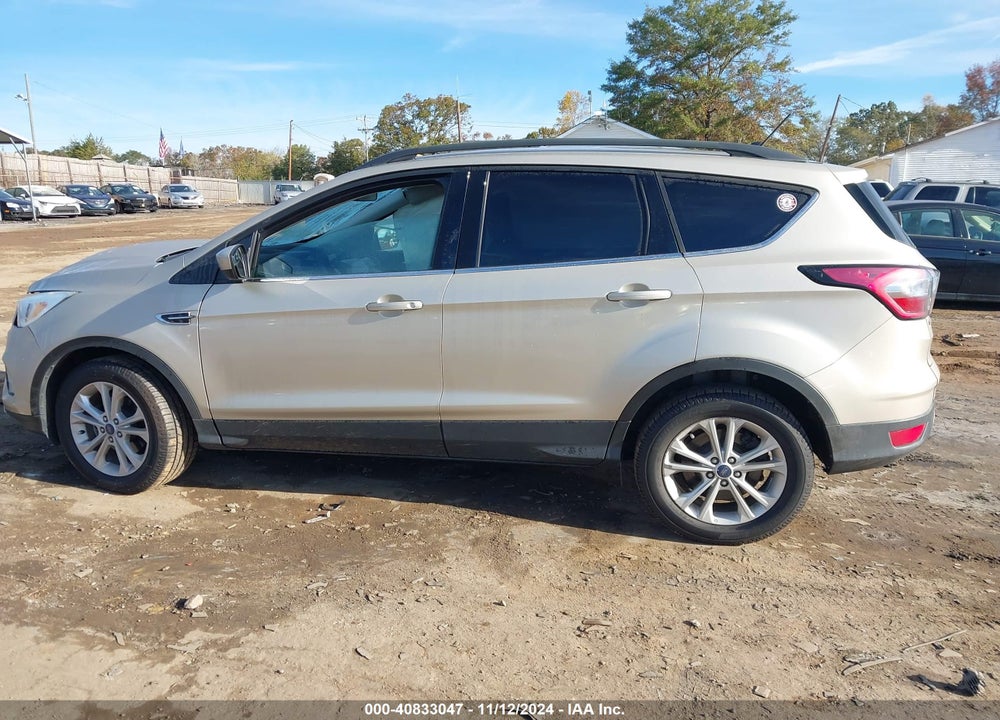 2018 FORD ESCAPE SE VIN: 1FMCU0GD1JUB04643
