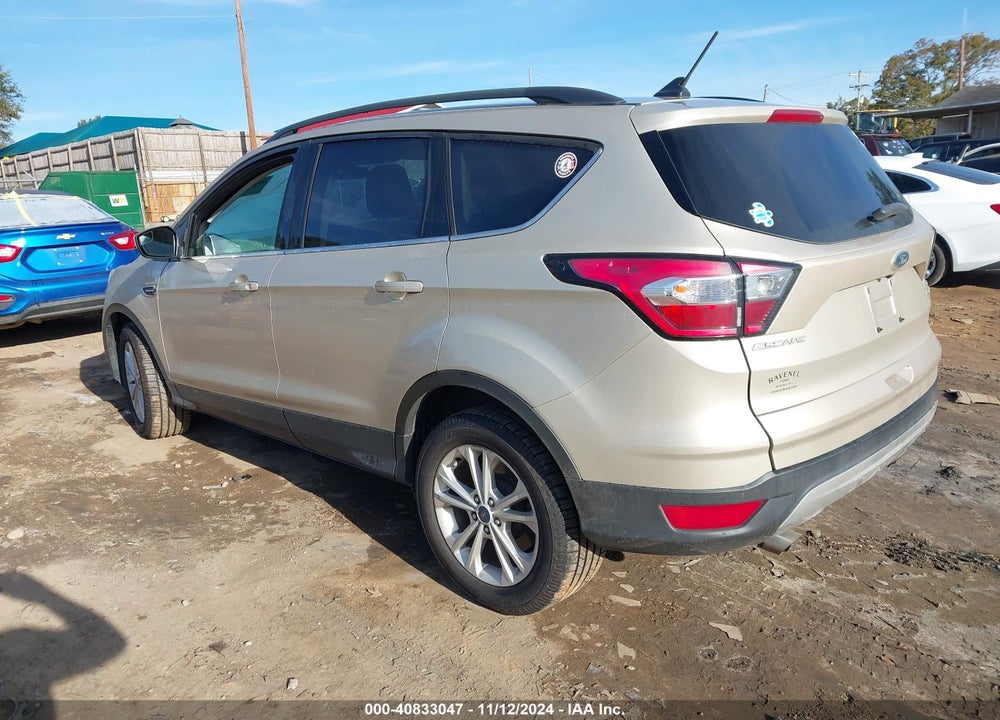 2018 FORD ESCAPE SE VIN: 1FMCU0GD1JUB04643