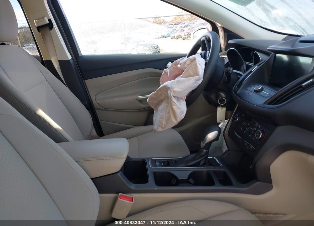 2018 FORD ESCAPE SE VIN: 1FMCU0GD1JUB04643