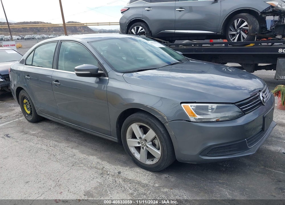 2014 VOLKSWAGEN JETTA 2.0L TDI VIN: 3VWLL7AJ8EM392182