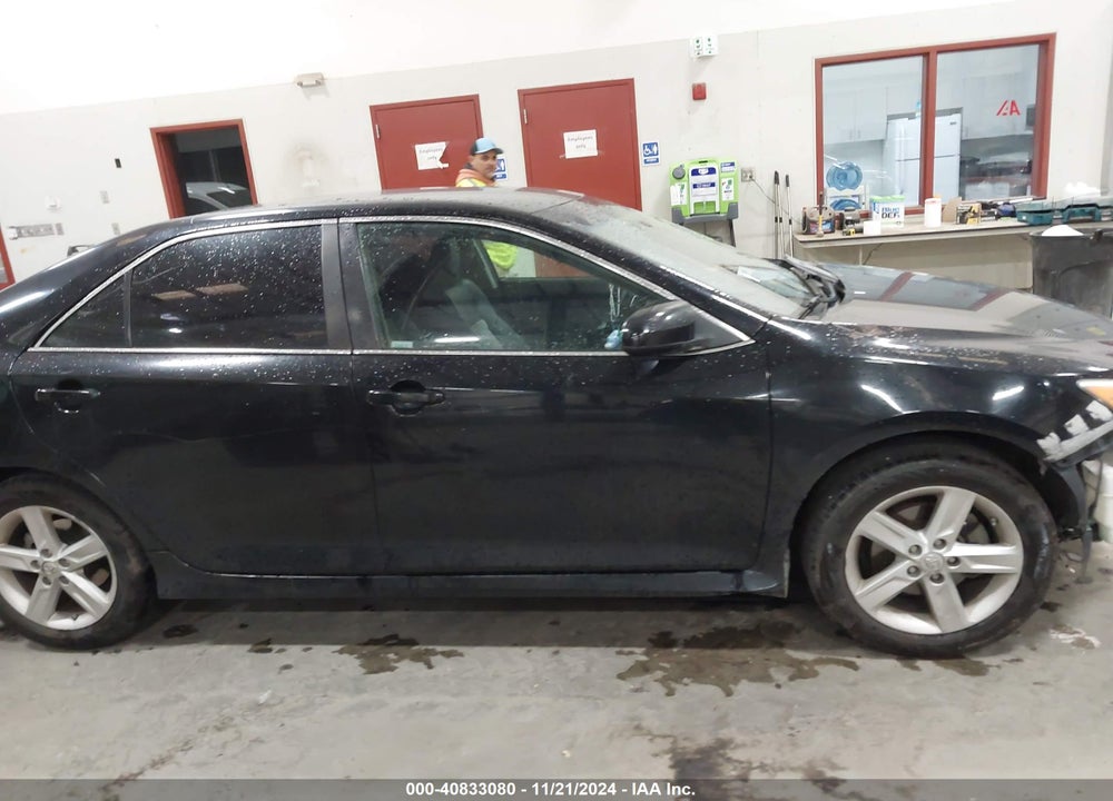 2014 TOYOTA CAMRY SE VIN: 4T1BF1FK2EU349596
